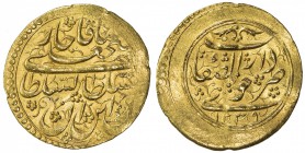 QAJAR: Fath 'Ali Shah, 1797-1834, AV toman (4.60g), Khuy, AH1239, A-2865, type W, with the mint name epithet dar al-safâ, slightly uneven surfaces, mi...