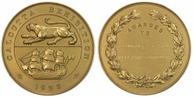 BRITISH INDIA: George V, 1910-1936, AV medal (72g), 1923, Pud-923.2, 43mm, matte finished gold medal, CALCUTTA EXHIBITION / 1923 around central circle...