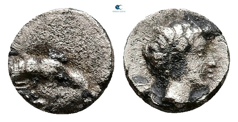 Caria. Kasolaba circa 450-390 BC. 
Hemiobol AR

6 mm, 0,38 g



Very Fine