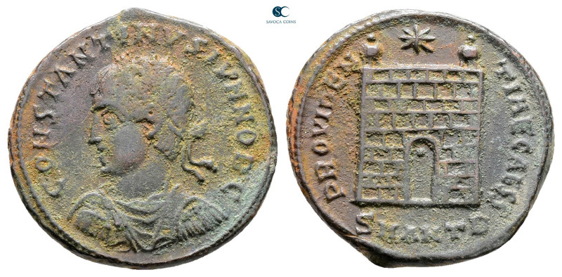 Constantine II, as Caesar AD 317-337. Antioch
Follis Æ

20 mm, 3,22 g



...