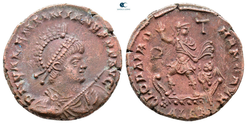 Valentinian II AD 375-392. Alexandria
Follis Æ

22 mm, 5,77 g



Very Fin...