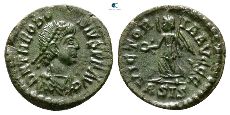 Theodosius I AD 379-395. Siscia
Follis Æ

14 mm, 1,01 g



Very Fine