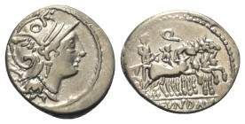 C. Fundanius.

 Denar (Silber). 101 v. Chr. Rom.
Vs: Kopf der Roma mit geflügeltem Helm rechts.
Rs: C FVNDAN im Abschnitt. Triumphator (Marius) mi...