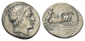 Anonym.

 Denar (Silber). 86 v. Chr. Rom.
Vs: Kopf des Apollo mit Eichenlaubkranz rechts, darunter Blitzbündel.
Rs: Jupiter mit Blitzbündel in Qua...