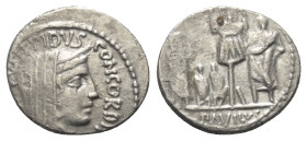 L. Aemilius Paullus.

 Denar (Silber). 62 v. Chr. Rom.
Vs: [PAVLL]VS LEPIDVS CONCORDIA. Kopf der Concordia mit Diadem und Schleier rechts.
Rs: [TE...