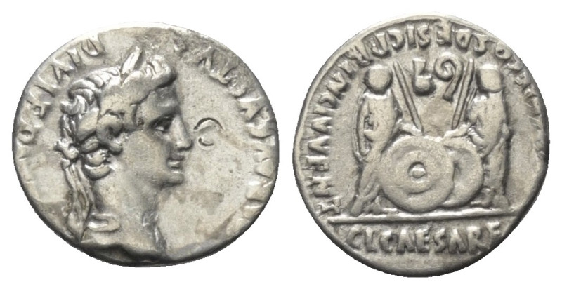 Augustus (31 v. - 14 n. Chr.).

 Denar (Silber). 81 n. Chr. Rom.
Vs: CAESAR A...