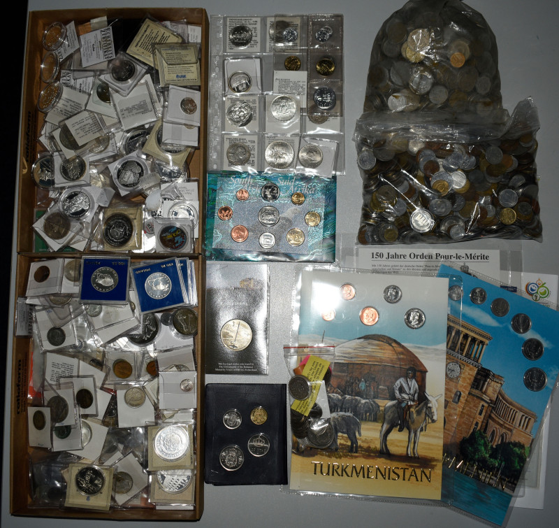 Alle Welt: Auflösung einer Sammlung Münzen aus aller Welt. Der Sammler hat überw...