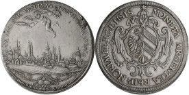 Altdeutschland und RDR bis 1800: Nürnberg: Taler 1635 (Reichstaler). Engel mit Lorbeerkranz und Palmzweig über Stadtansicht von Südosten, Umschrift AR...