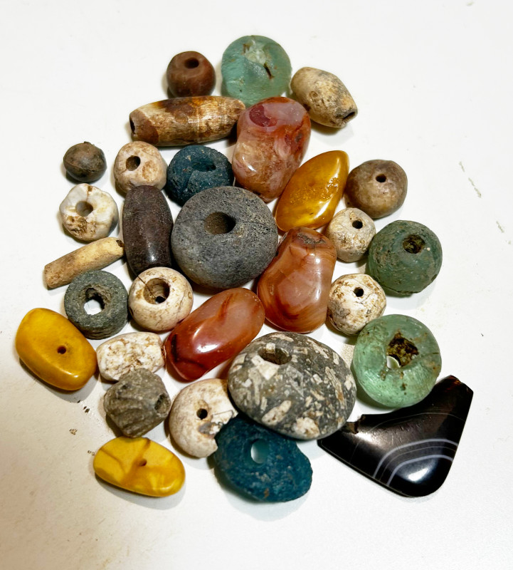 Collectible Items,Lot of 30 Beads
Reference:
Condition: Very Fine

Weight: g...