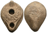 ANCIENT ROMAN COOKED EARTH OIL LAMP.
.
Weight: 67.22 g.
Diameter: 83.1 mm