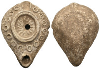 ANCIENT ROMAN COOKED EARTH OIL LAMP.
.
Weight: 51.62 g.
Diameter: 91.3 mm