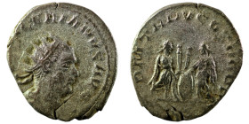 Valerian I. (257 AD) BI Antoninianus. (22mm, 2,67g) Rome. Obv: IMP VALERIANVS AVG. cuirassed bust of Valerian right. Rev: P M TR P V COS IIII P P. Val...