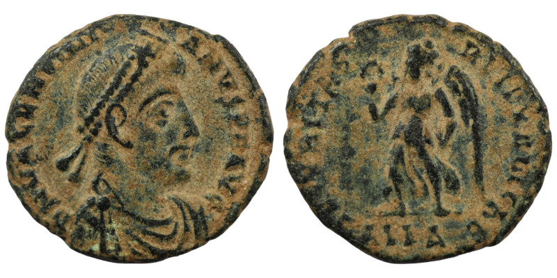 Valens. (364-367 AD). Æ Follis. (18mm, 2,52g) Antioch. Obv: D N VALENS P F AVG. ...