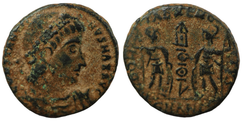 Constans. (346-349 AD). Æ Follis. (15mm, 1,89g) Heraclea. Obv: DN FL CONSTANS PF...