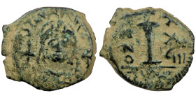 Justinian I. (527-565 AD) Æ 10 Nummi. (21mm, 4,10g) Theoupolis. Obv: crowned bust facing. Rev: large I.