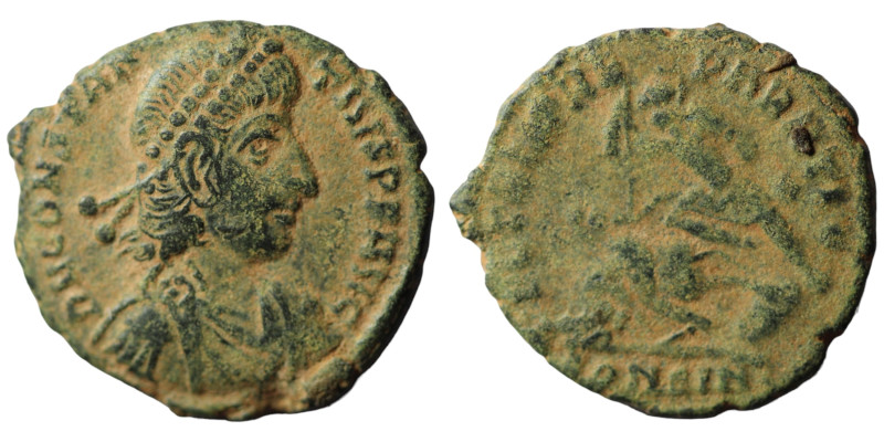 Constantinus II. (351-354 AD). Follis. (19mm, 2,59g) Antioch. Obv: D N CONSTANTI...