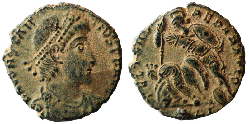 Constantinus II. (351-354 AD). Follis. (18mm, 2,59g) Antioch. Obv: D N CONSTANTI...