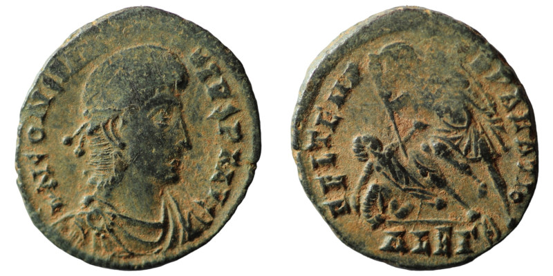 Constantinus II. (351-354 AD). Follis. (19mm, 2,45g) Antioch. Obv: D N CONSTANTI...