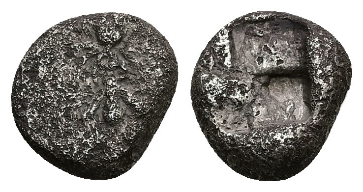 Thraco-Macedonian Region, Uncertain. AR Diobol, 1.97 g 11.38 mm. 5th century BC.