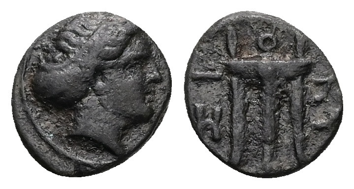 Mysia, Kyzikos. Ae, 0.98 g 11.26 mm. 3rd century BC.