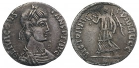 Constans (337-350). AR Siliqua (19mm, 2.60g, 1h). Treveri. Pearl-diademed, draped and cuirassed bust r. R/ Victory standing l., holding wreath and pal...