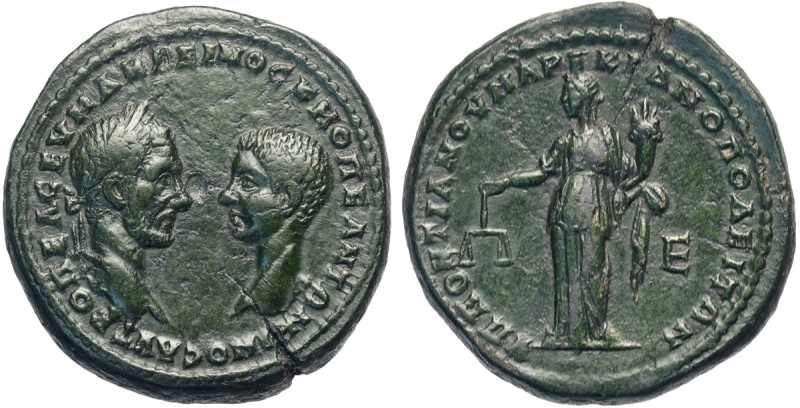 Macrino (217-218), Pentassarion, Marcianopolis, patina verde, Ae 28 mm 16,94 g ,...