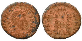 Magnus Maximus 383-388. Follis (bronze, 1.17 g, 13 mm), Aquileia (?). D N MAG MA-XIMVS P F AVG Diademed, draped and cuirassed bust right. Rev. SPES RO...