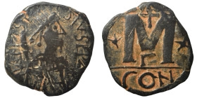 Anastasius I, 491-518. Follis (bronze, 11.38 g, 31 mm), Eastern imitation. D N ANASTA-SIVS P P AVG Pearl-diademed, draped and cuirassed bust of Anasta...