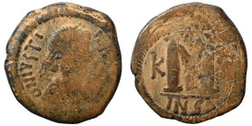 Justin I, 518-527. Follis (bronze, 17.21 g, 30 mm), Cyzicus. D N IVSTINVS P P AVC Diademed and draped bust to right. Rev. Large M between K - Y; B bel...
