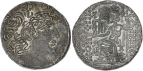 Syrie, Aulus Gabinus, tétradrachme syro-phénicien au nom de Philippe Philadelphe (Antioche)
R/ AB en bas à gauche de Zeus.

Argent - 15,13 grs - 25,5 ...