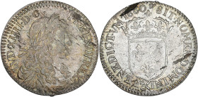 Louis XIV - 1/12 écu au buste Juvénile 1660 & (Aix-en-Provence)

Argent - 2,28 grs - 20,5 mm
G.11 (R1)
Pr. SUP

Superbe exemplaire avec une magnifique...
