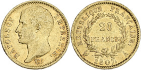 Napoléon Empereur tête nue - 20 francs type transitoire 1807 A (Paris)

Or - 6,42 grs - 21 mm
F.514-1 / G.1023a
TTB