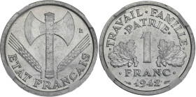 Bazor - Pré-série 1 franc 1942 avec croix dans les globules

Aluminium - 1,62 grs - 23 mm
F.222 (édition 2019)
FDC / SP65

Monnaie gradée par GENI en ...