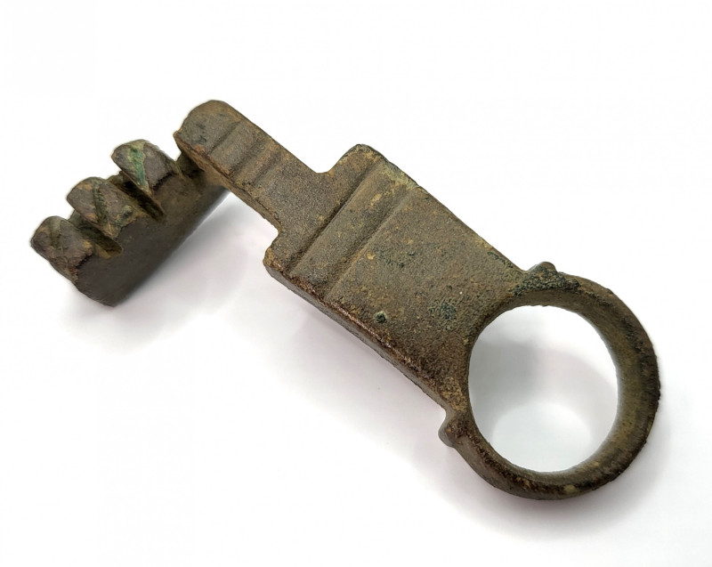 Roman Bronze Latch Key  1st,3rd Century AD
A bronze key with brown patina; 47 m...