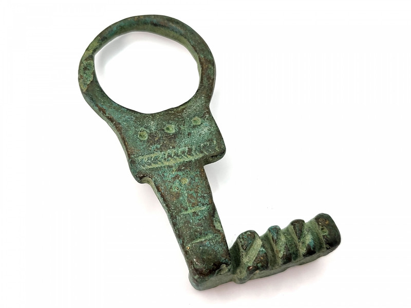 Roman Bronze Latch Key  1st,3rd Century AD
A bronze key with brown patina; 54 m...