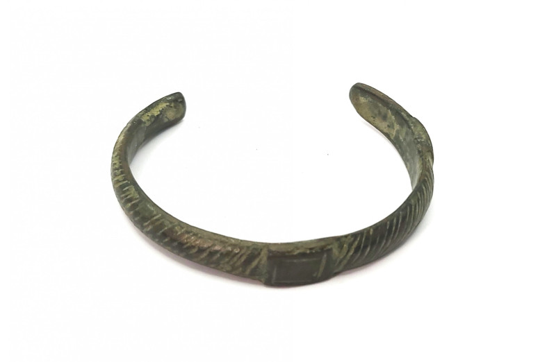 Roman Bronze Bracelet 2nd ,4th Century AD
A bronze bracelet with overall decora...