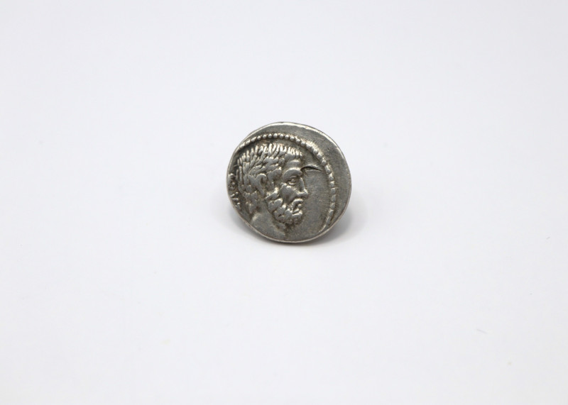 M. Junius Brutus, 54 BC. Denarius
M. Junius Brutus, 54 BC. Denarius (Silver, 18...