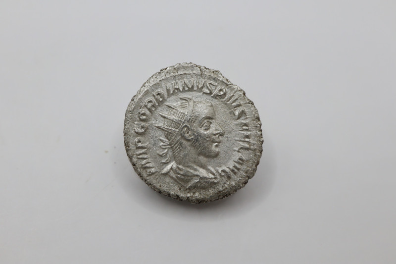 Gordian III AR Antoninianus. Rome, AD 238-239.
Gordian III AR Antoninianus. Rom...