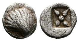 Islands off Epeiros, Korkyra AR Obol (9mm, 0,84 g.) Circa 525/10-490/70 BC. Scallop shell. Rev. Four pointed star of five pellets in incuse punch. SNG...