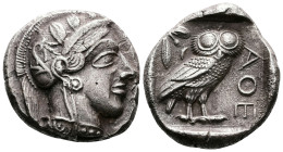 Attica. Athens. Circa 449-404 BC. AR Tetradrachm (23,4mm, 16,7 g.) 420s. Head of Athena to right, wearing crested Attic helmet adorned with three oliv...