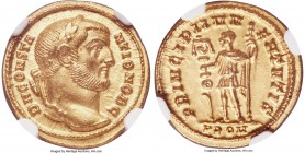 Constantius I, as Caesar (AD 305-306). AV aureus (18mm, 5.74 gm, 11h). NGC MS 5/5 - 4/5. Rome, AD 294. D N CONSTA–NTIO NOB C, laureate head of Constan...