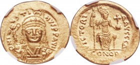 Justin II (AD 565-578). AV solidus (20mm, 4.46 gm, 5h). NGC Gem MS 5/5 - 5/5. Constantinople, 4th officina. D N I-VSTI-NVS P P AVG, helmeted, cuirasse...