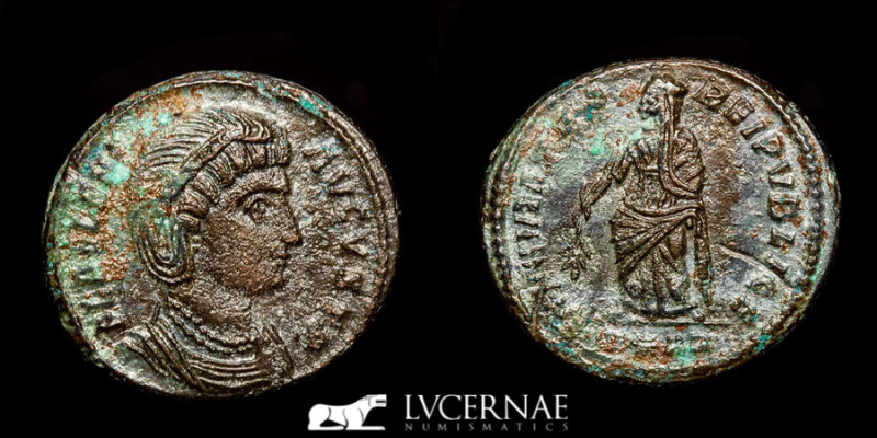 Roman Empire - Helena (306-330 A.D.) Bronze Follis (3,08 g, 20 mm.) Arles 326-32...