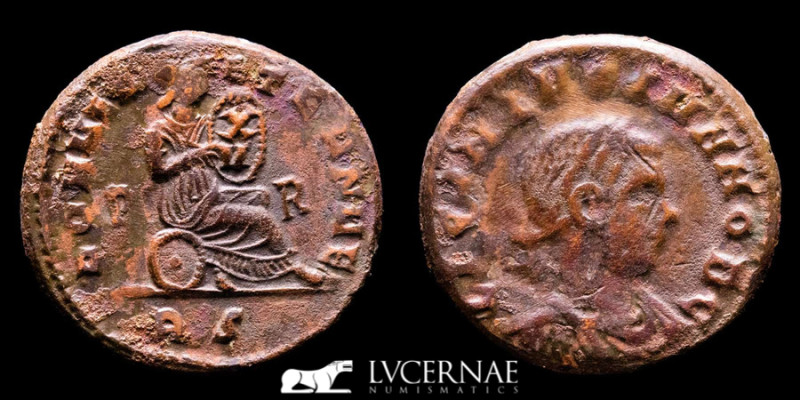 Constantine II bronze follis (3,43 g., 19mm). Rome. ROMAE AETERNAE /P-R // RS.

...