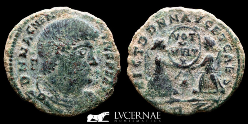 Roman Empire - Magnentius (350-353 A.D.). Æ Maiorina (4,10 g. 22 mm.). Minted in...