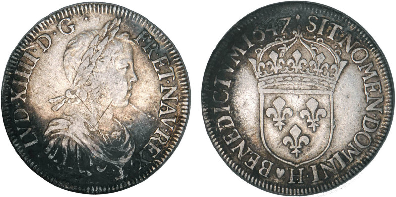 LOUIS XIV le Grand (1643-1715)
Écu blanc à la mèche longue
1647 H - TTB 40 (TT...