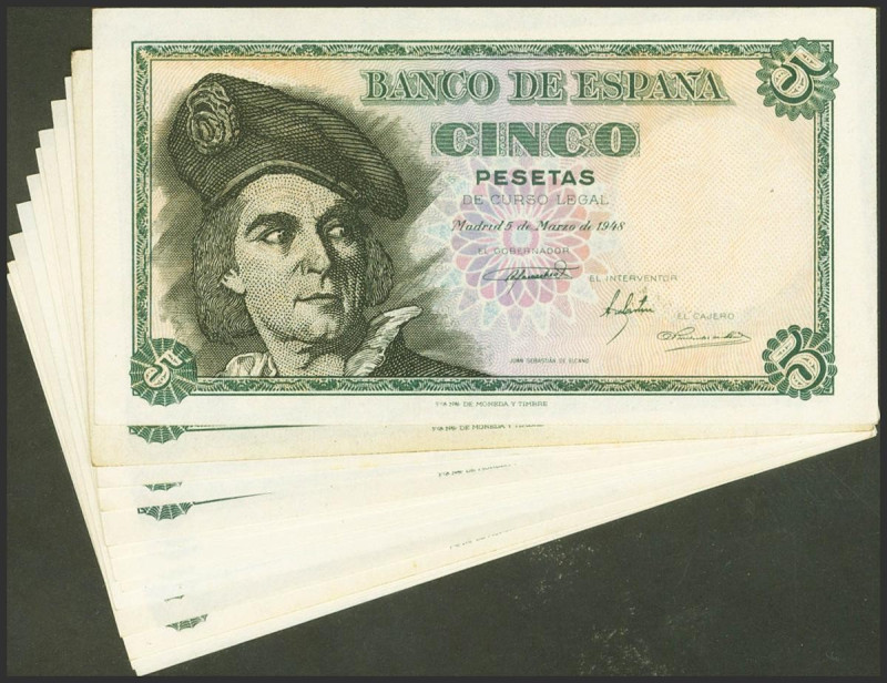 Conjunto de 13 billetes de 5 Pesetas emitidos el 5 de Marzo de 1948, incluyendo ...