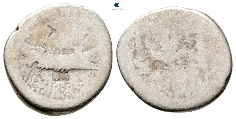 Mark Antony 32-31 BC. Military mint moving with M.Antony
Denarius AR

20 mm, ...