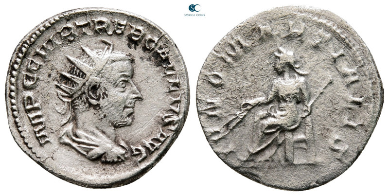 Trebonianus Gallus AD 251-253. Rome
Antoninianus AR

21 mm, 2,87 g



Ver...