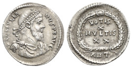 Julian II, 360-363. Siliqua (Silver, 19,21 mm, 1,94 g) Antioch, FL CL IVLIANVS P F AVG Pearl-diademed, draped, and cuirassed bearded bust right. Rev. ...